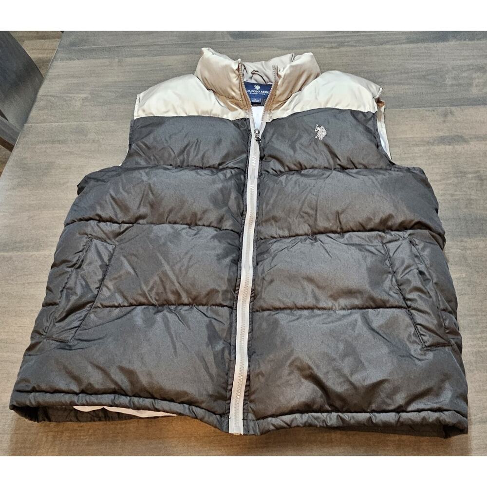 U.S. Polo ASSN Men's Size L Grey/Black Lightweight Puffer Quilted Vest